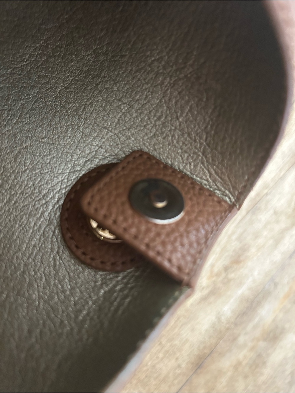 Tory Burch Pebbled Leather Shoulder Hobo in Chestnut - Picture 8 of 8
